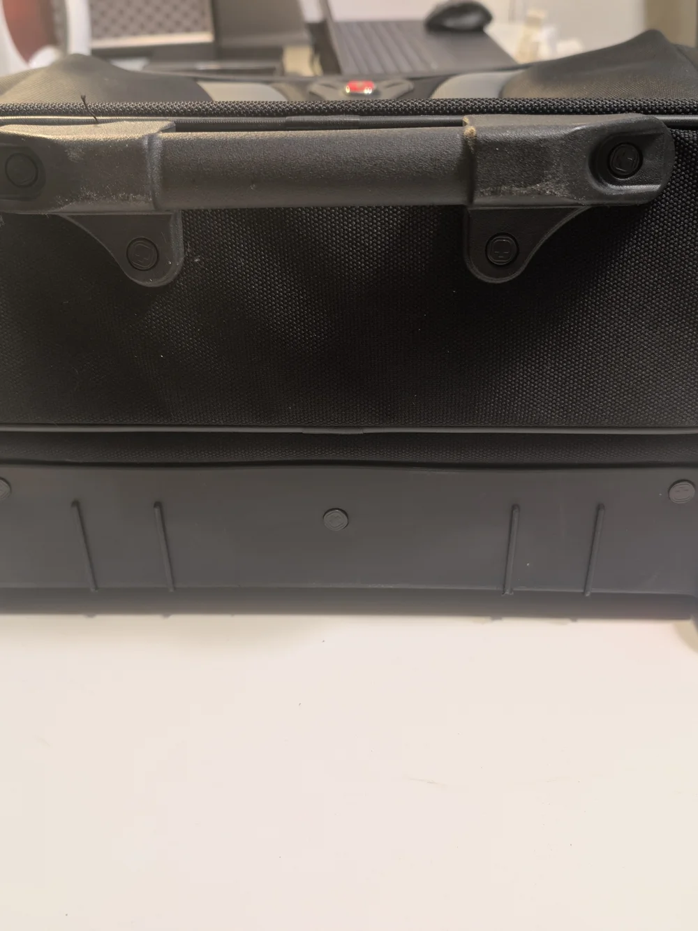 SwissGear The Granada Wheeled Computer Case Black Rolling Laptop Bag NWT 17